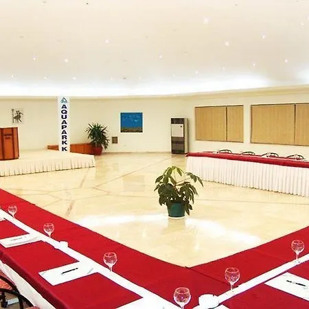 Otel Aquapark 4*